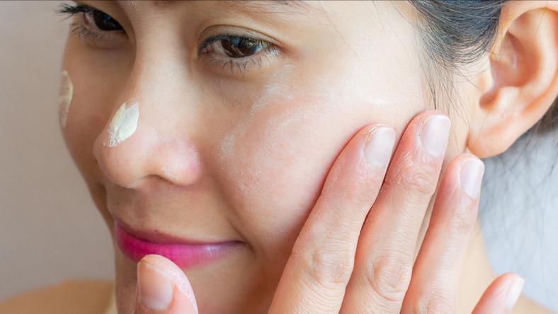 红霉素软膏可以治疗手上老年斑,红霉素软膏可以去除老年斑么