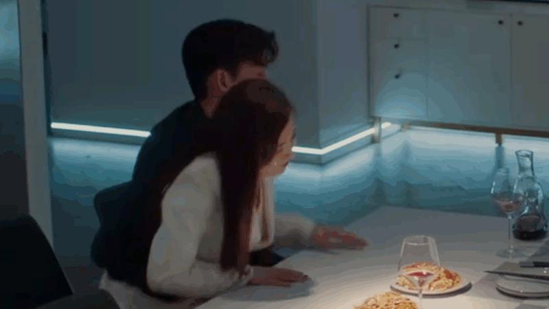 被吃豆腐的7位女星：有人还击扇对方耳光，有人则称网友“心脏”