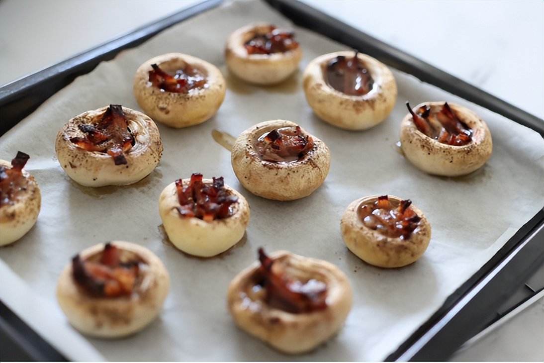 芝士口蘑做法,鲜美多汁的芝士焗口蘑