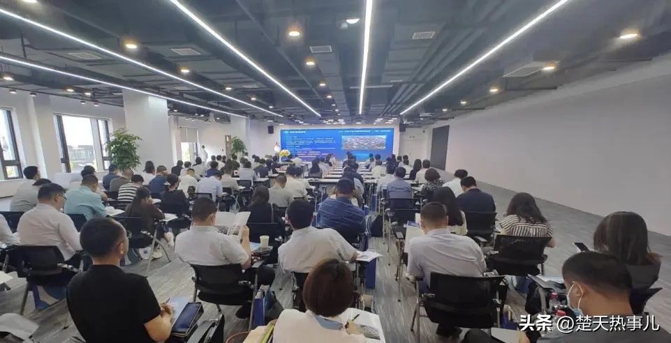 256.9亿荆州集中签约20个项目,500亿以上招商引资