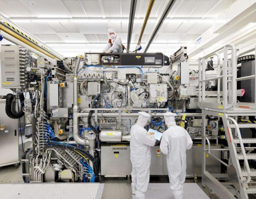 光刻机中企破困局,中企光刻机技术刚有所突破