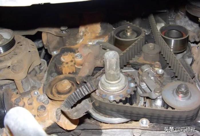 汽车水泵皮带多长时间换一次,单缸柴油机水泵皮带怎样更换