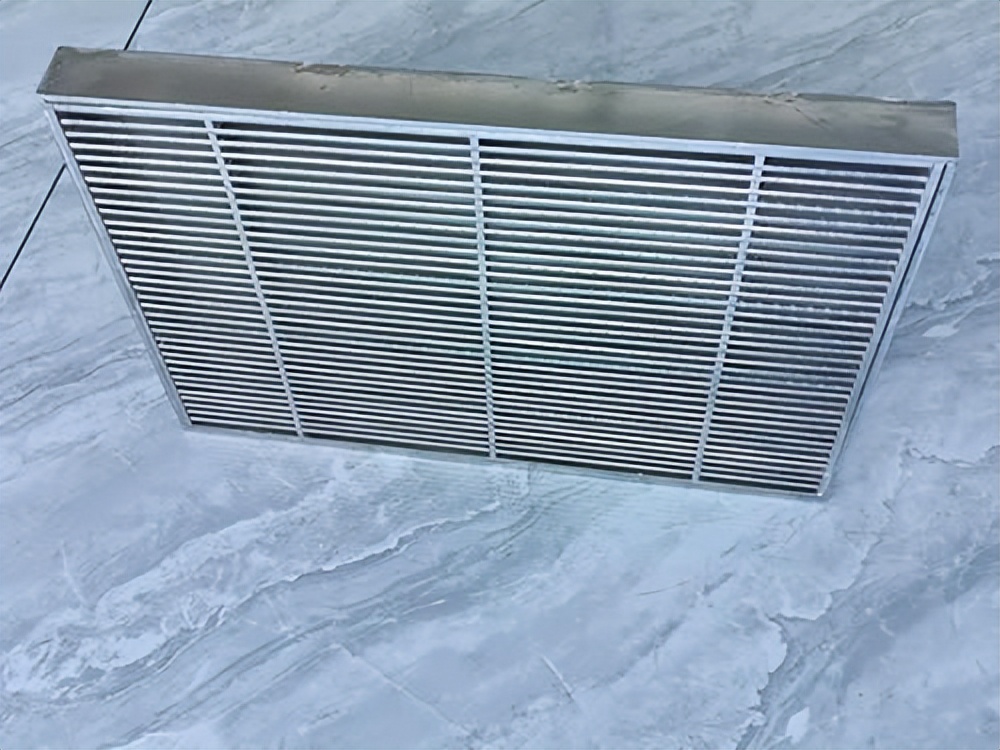 排水沟篦子两侧如何处理,雨水篦子如何防止落叶