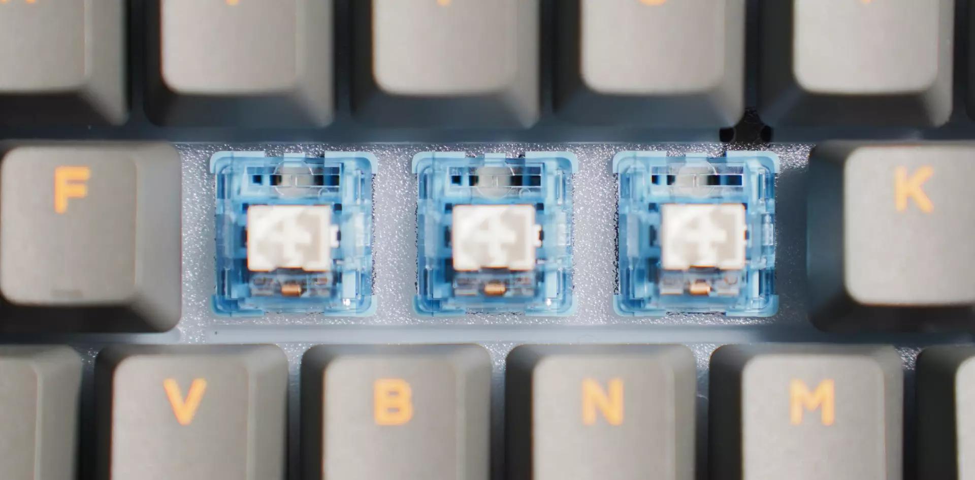 达尔优a84pro顶级外设,达尔优a84pro透明键帽测评