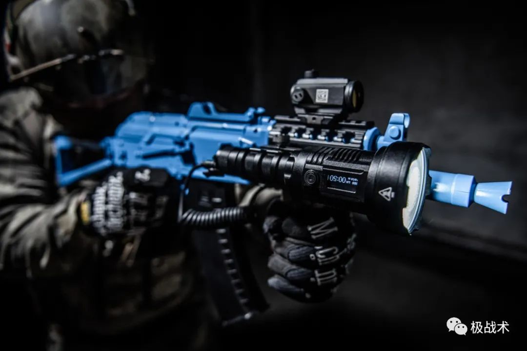 奈特科尔p35i手电筒夜间实测,奈特科尔p35i有升级版没