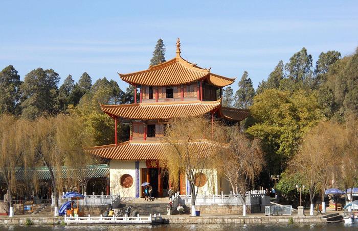 自驾昆明旅游攻略景点大全,春节昆明自驾游适合去的地方