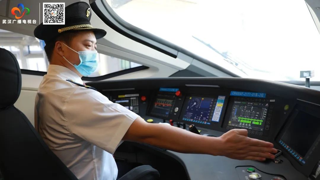 郑渝高铁通车后重庆到武汉几小时,郑渝高铁开通渝万高铁会涨价吗