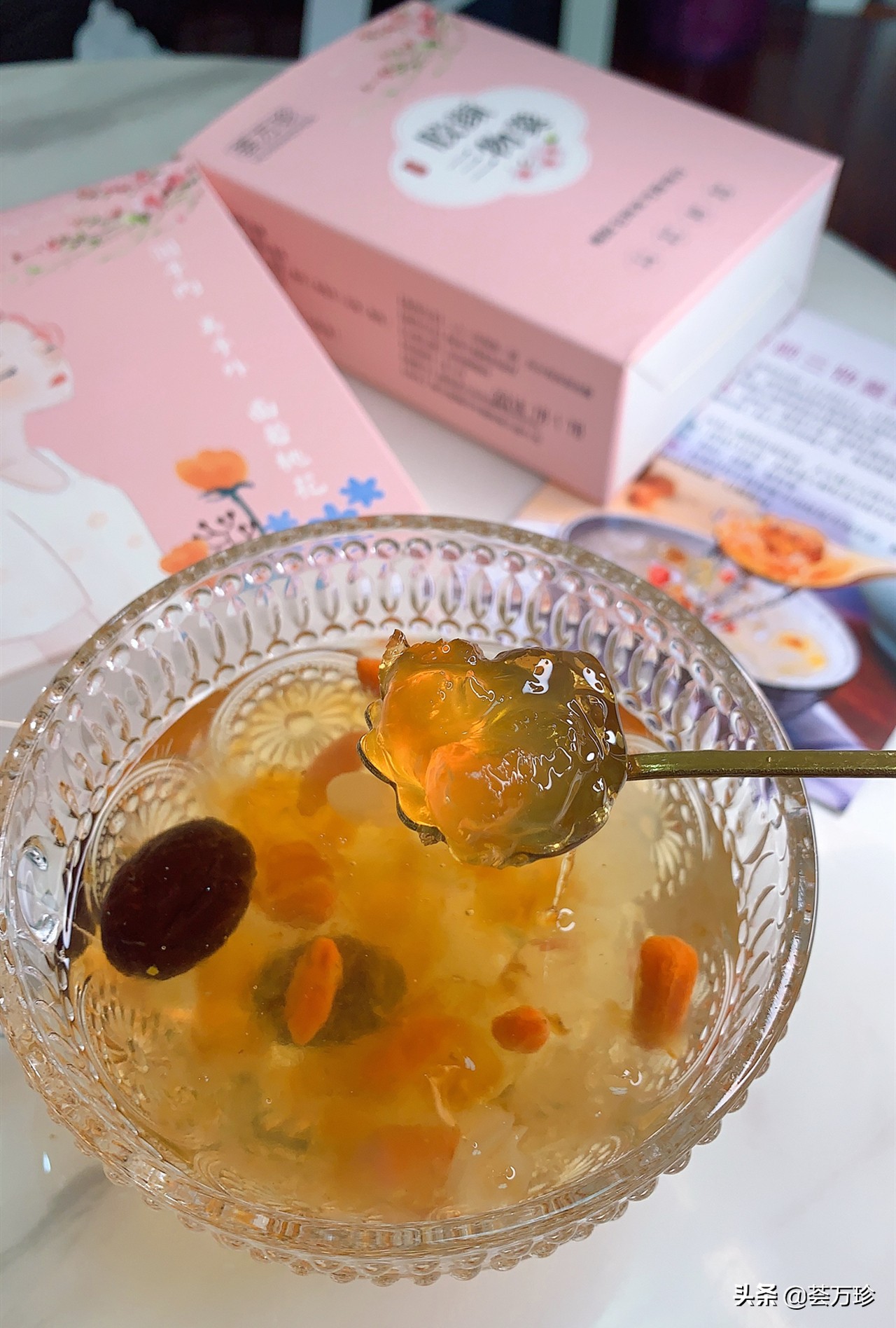 养颜羹桃胶皂角米雪燕,桃胶皂角米雪燕羹的营养价值