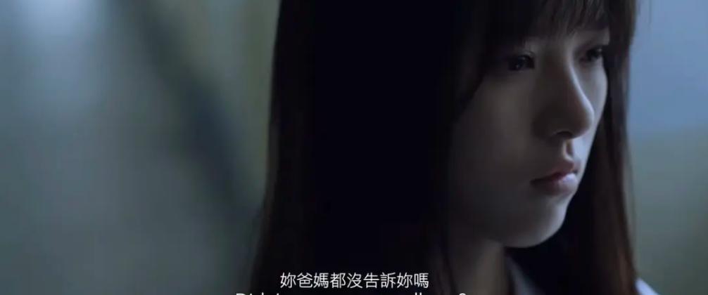 曾靠性感封神的她，又带着大尺度回归了