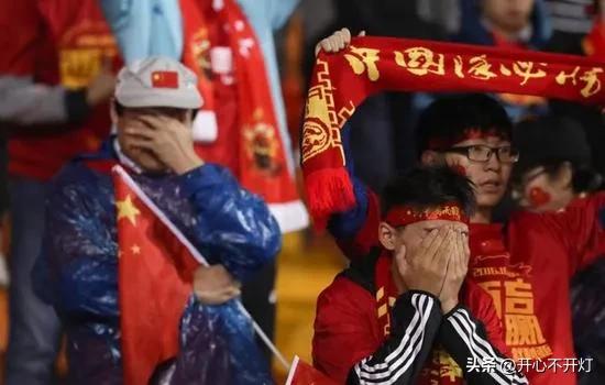 签名靠p！好死不如赖活着还是推倒重来？中国足球何去何从？