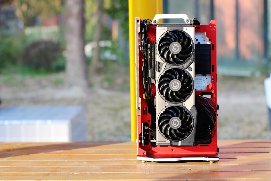 钢铁侠定制电脑,钢铁侠游戏主机