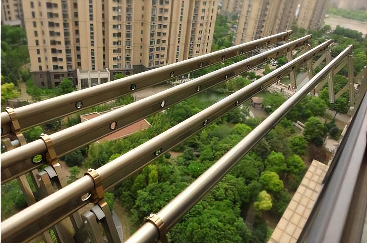 阳台别再只晾衣服了,阳台别再用电动晾衣架