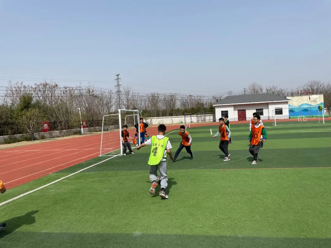 小小足球大小梦想,小学足球联赛拉开帷幕