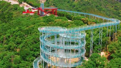 夏日峡谷漂流推荐无漂流不夏天,溪流欢畅