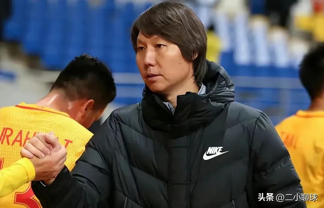 高雷雷炮轰足协:中国足球一地鸡毛，李铁只是替罪羊，陈戌源下课