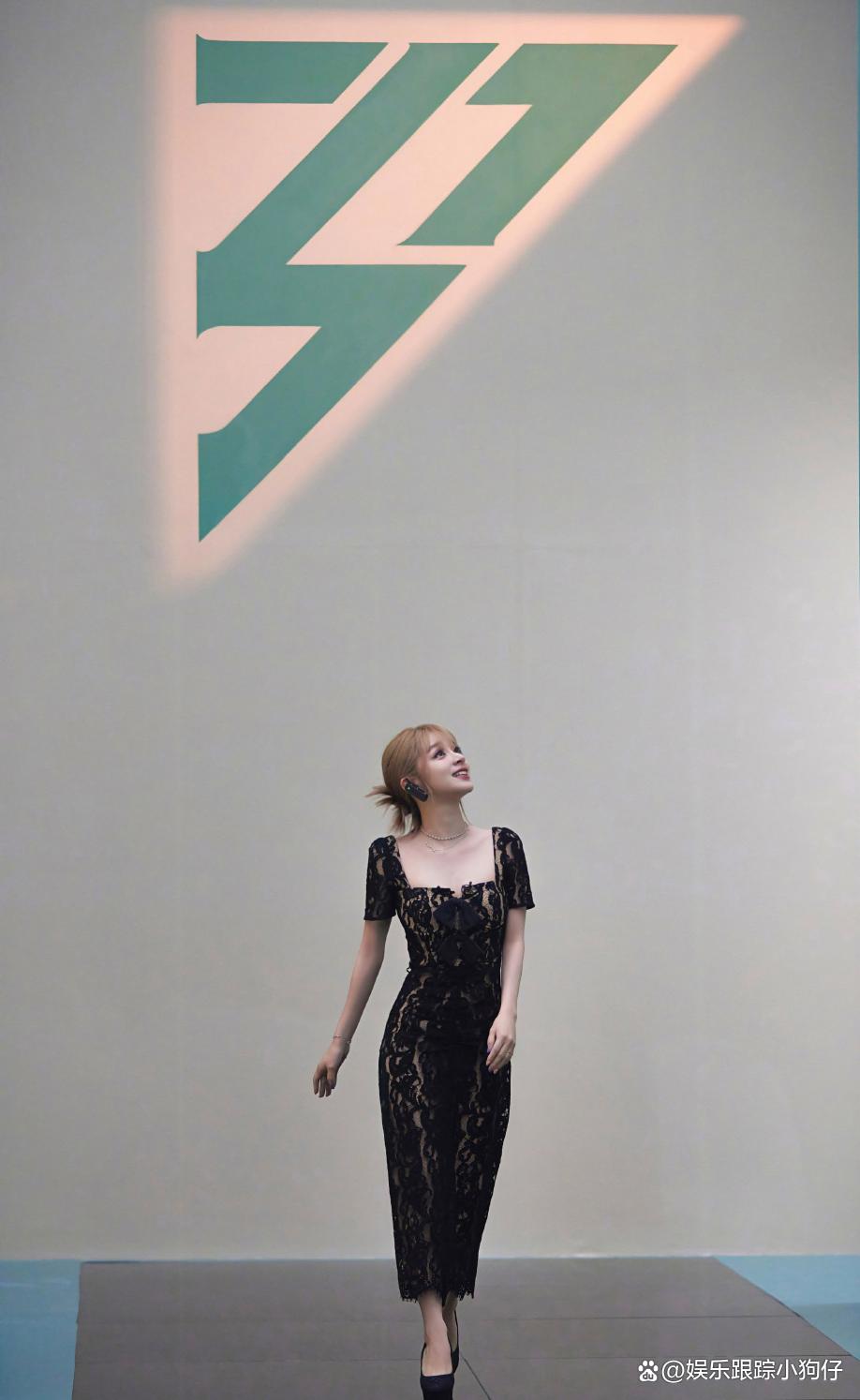 浪姐4：《极乐净土》原唱一开嗓惊艳到我，肖战粉丝表现让人失望