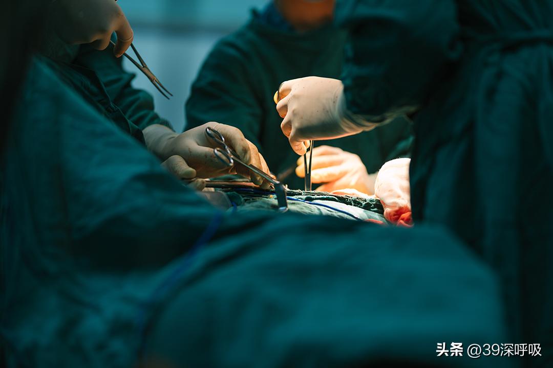 17岁女生从没来过月经，医生妙手为她重塑“女儿身”