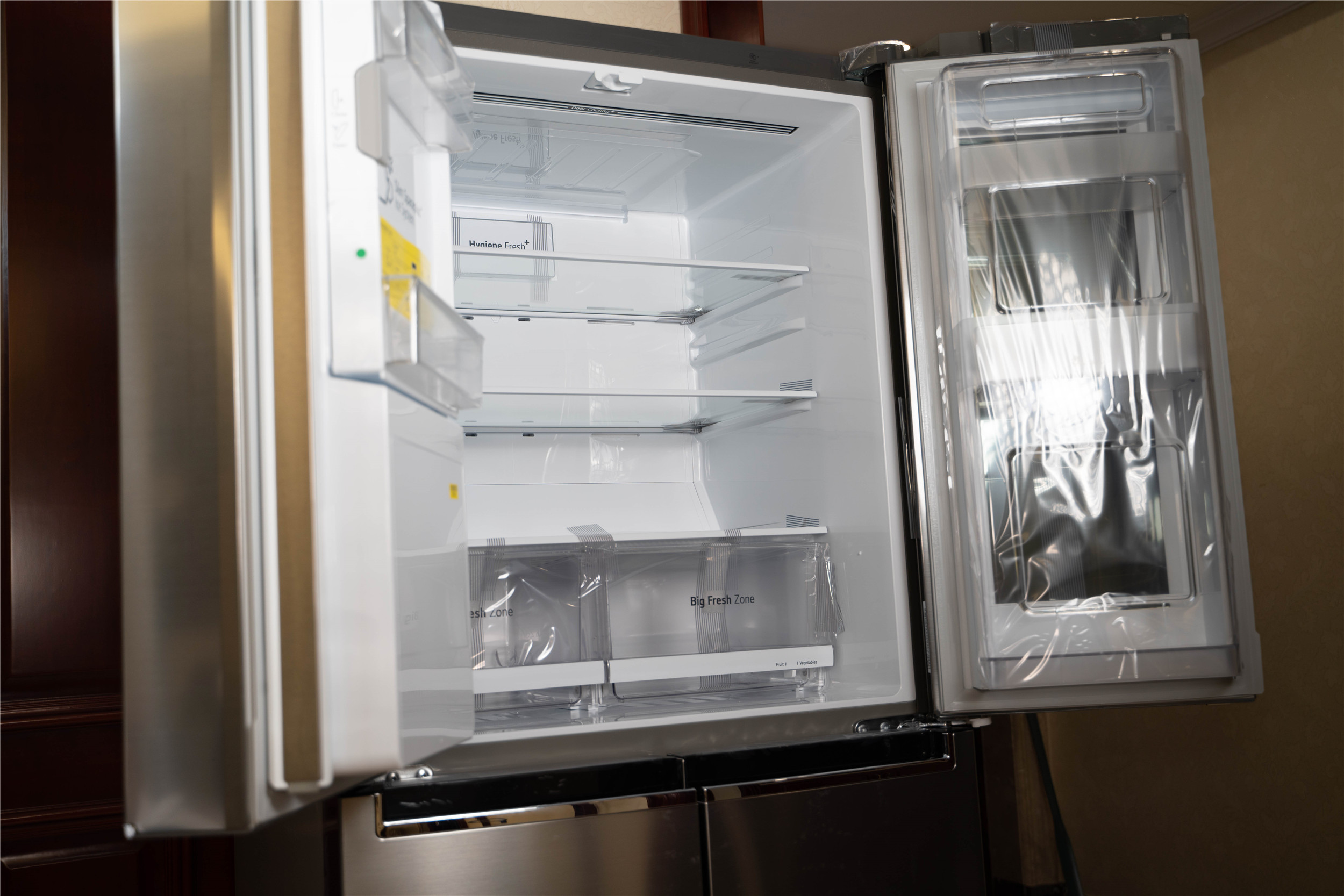 让我恩宠有加的冰箱是啥样的？LG敲一敲制冰冰箱测评体验