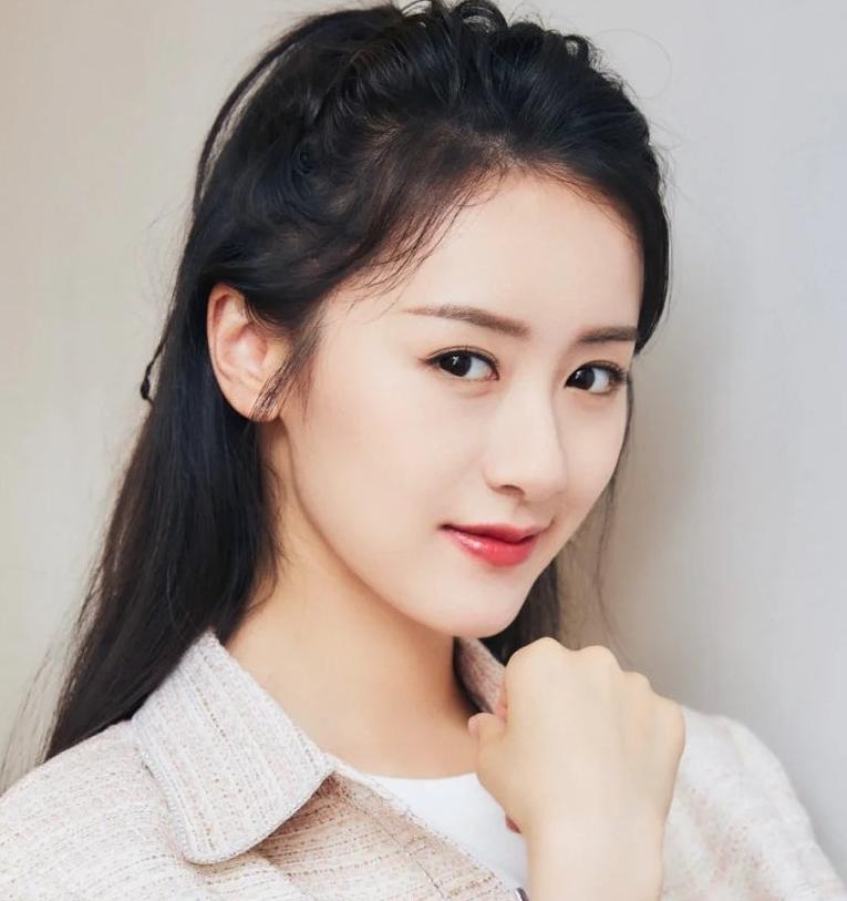 袁冰妍回应偷税事件,袁冰妍澄清税务风波