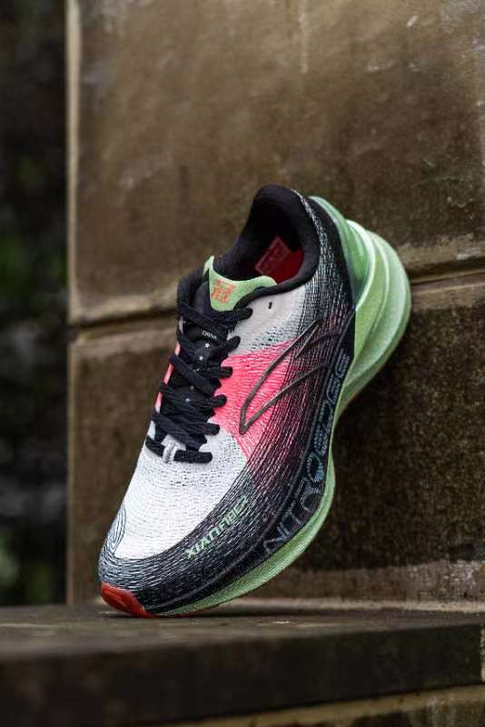 安踏冠军跑鞋2代pro适合体考吗,安踏冠军2pro专柜多少钱