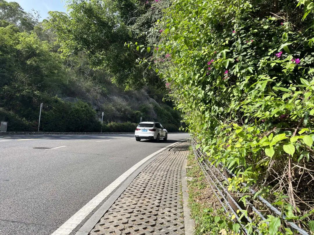 文曾路交安设施全面提升，出行旅游更安心！