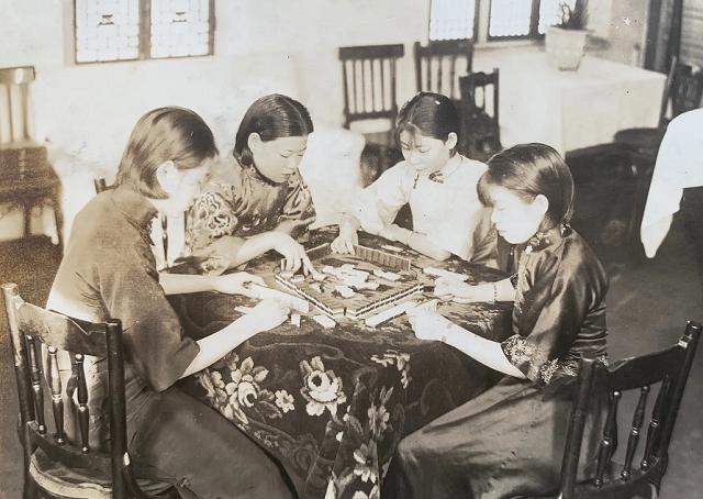 建国后,河南一商店老板被群众当特务,政府通告:他的代号是112