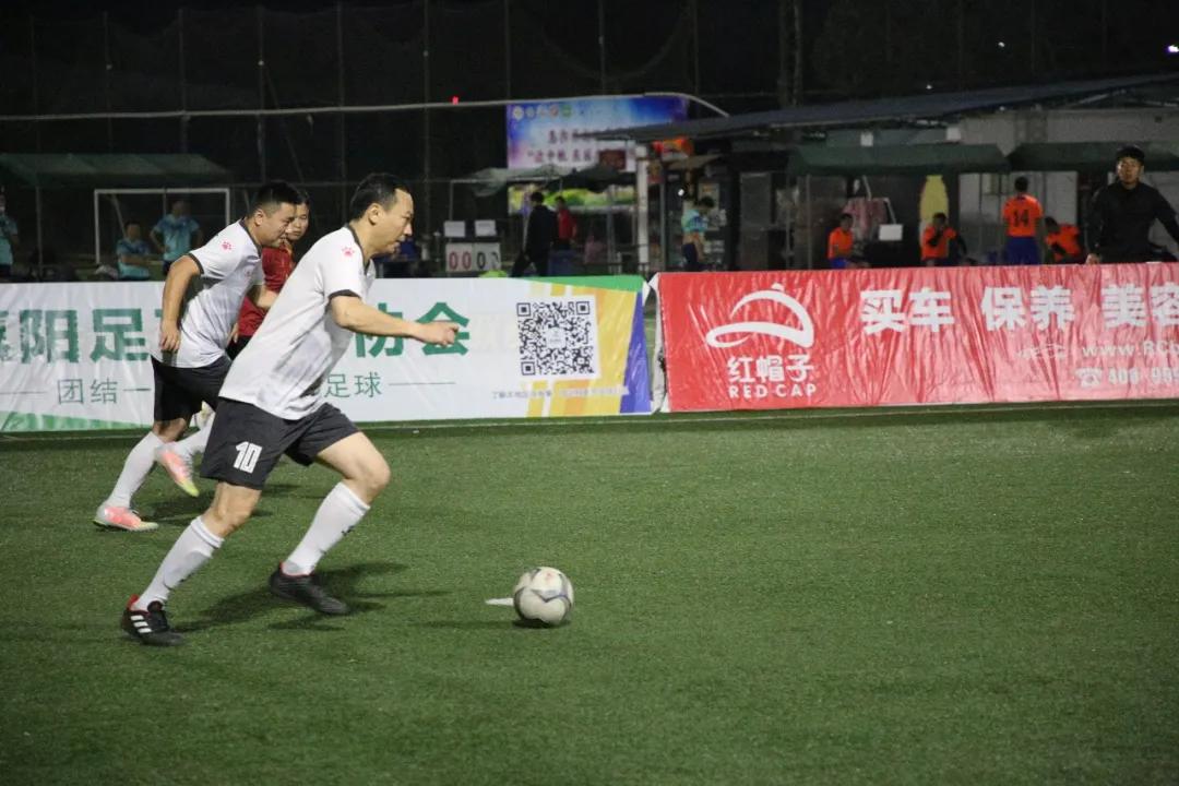 竞技绿茵新春,竞技绿茵场