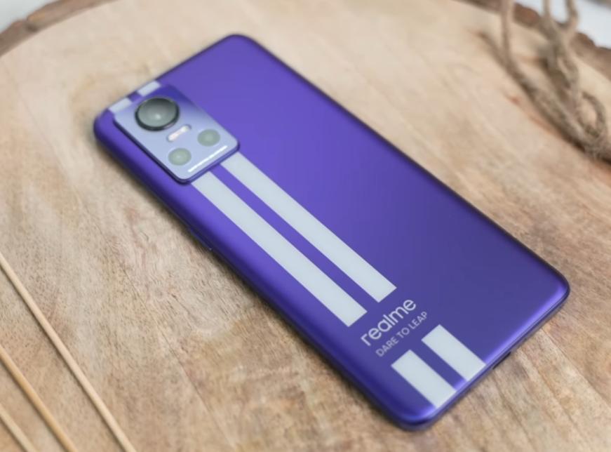 手握300w买路虎还是揽胜,redmi和iqoo哪个更耐用