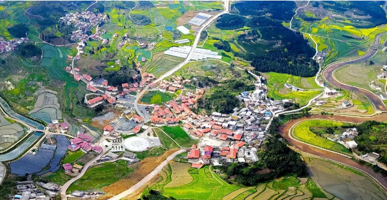 安顺新增旅游景区,中国十大秀美城市安顺视频