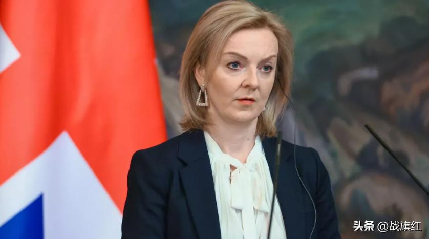 美国狂言要穿行台海，特拉斯也开始叫嚣，中方两大霸气回应