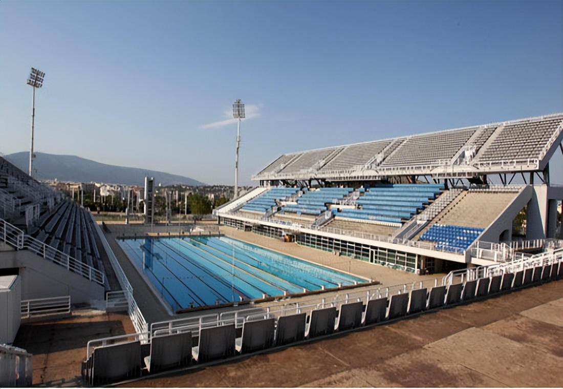 34亿建的鸟巢回本了吗,15年耗资100亿美元