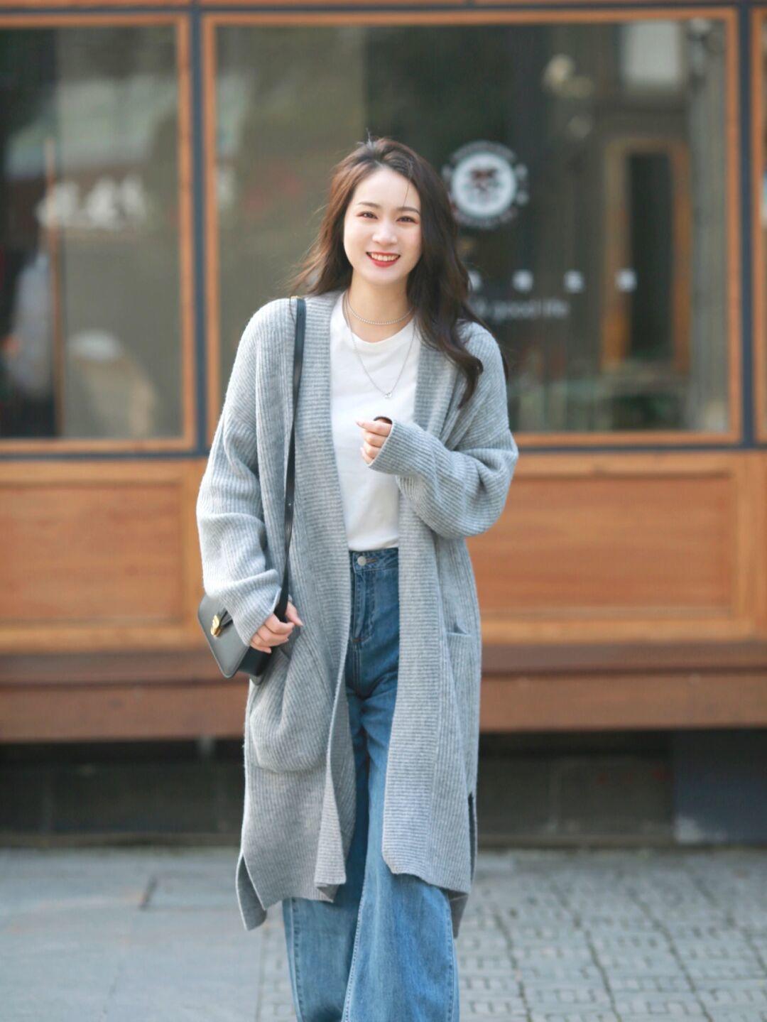 日常穿搭针织开衫,小款毛衣开衫怎么穿搭好看