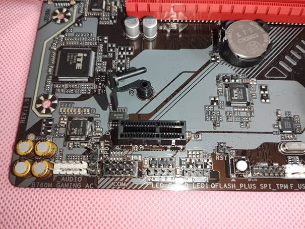 技嘉b760魔鹰板和魔鹰wifi区别,主板一线