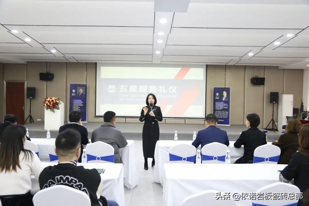 品牌岩板瓷砖加盟店有哪些,瓷砖加盟品牌强牌陶瓷