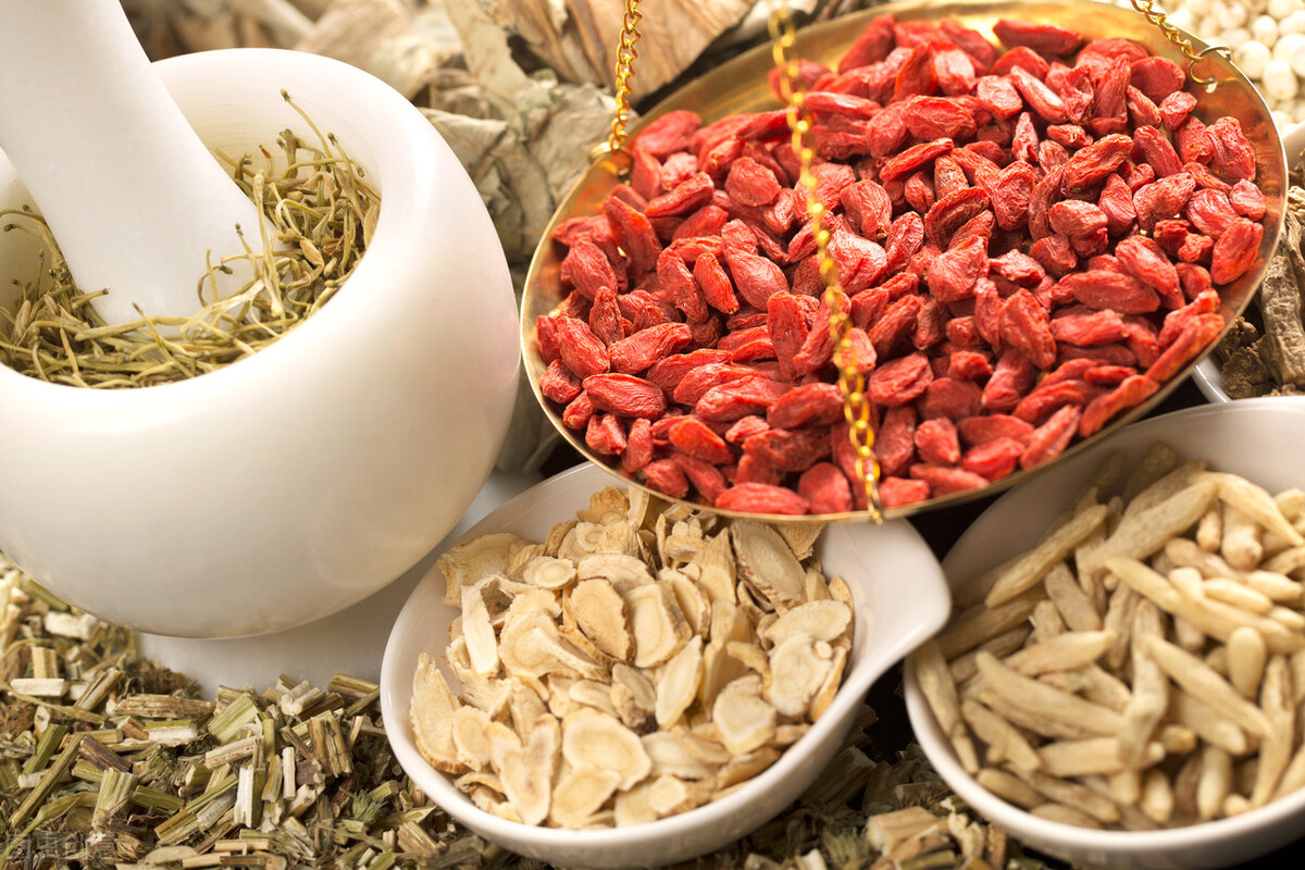 湿热下注型瘙痒药方,阴痒湿热重用什么药