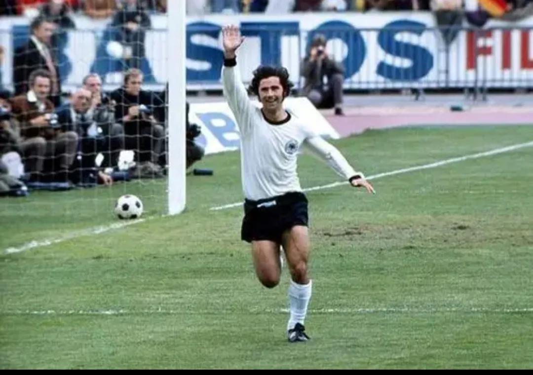 贝利世界杯帽子戏法,贝利帽子戏法胜法国