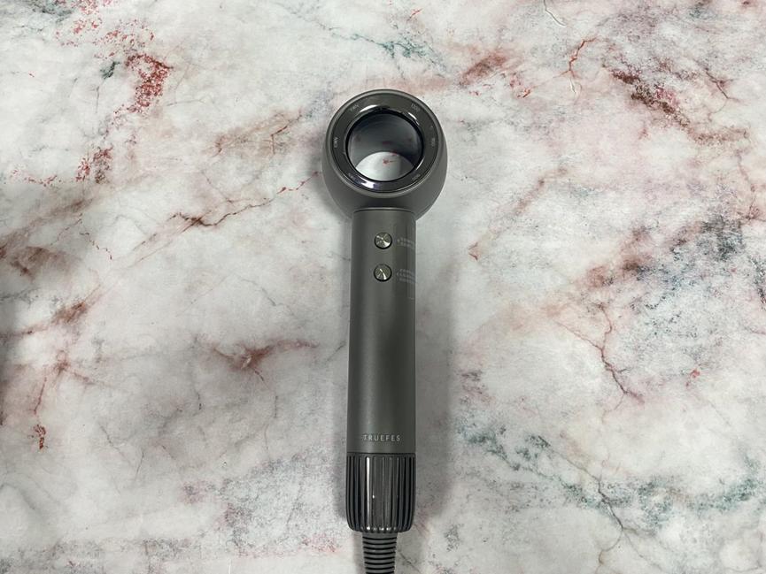 松下吹风机和戴森哪个好,松下na9c和戴森吹风机哪个好