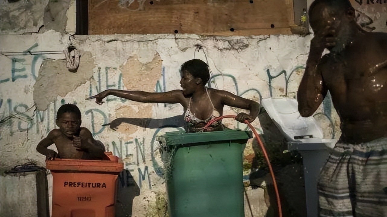 短短八年,巴西从金砖国家,变成土砖国家