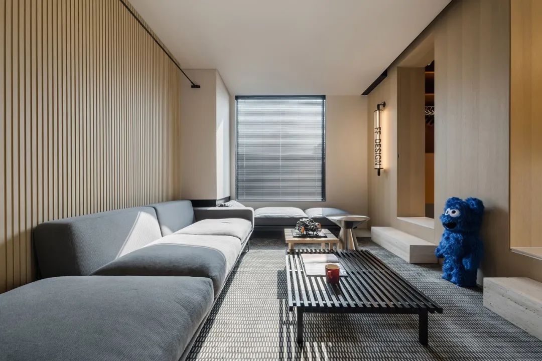 探访100个年轻人的家,居家办公如何克服父母的干扰