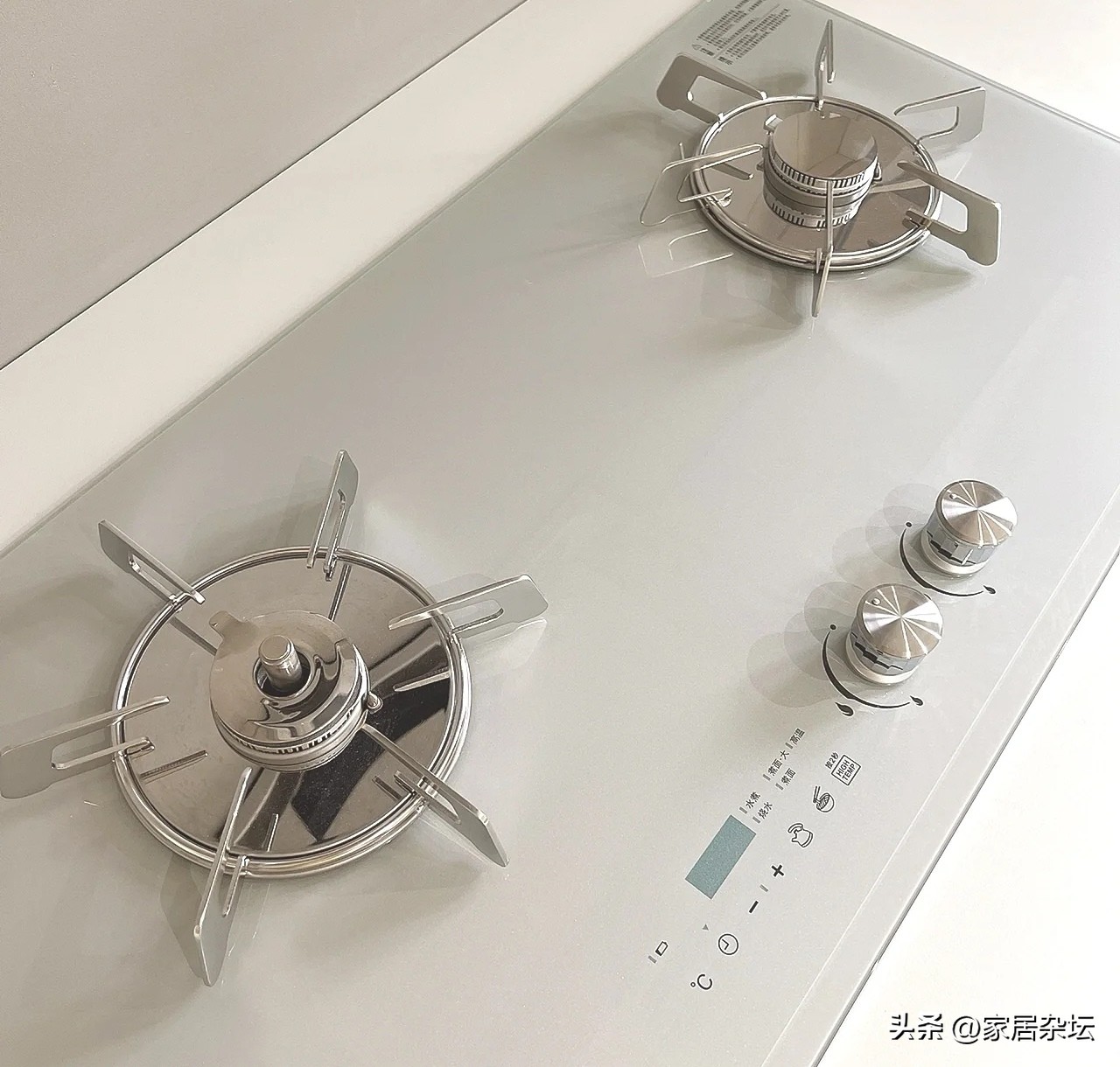 煤气灶和天然气灶为什么差价大,燃气灶600和3000的有什么区别