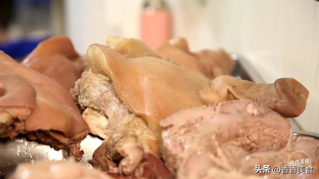 “芝麻”小店里的卤肉香，吃货说来这儿不看颜值冲味道