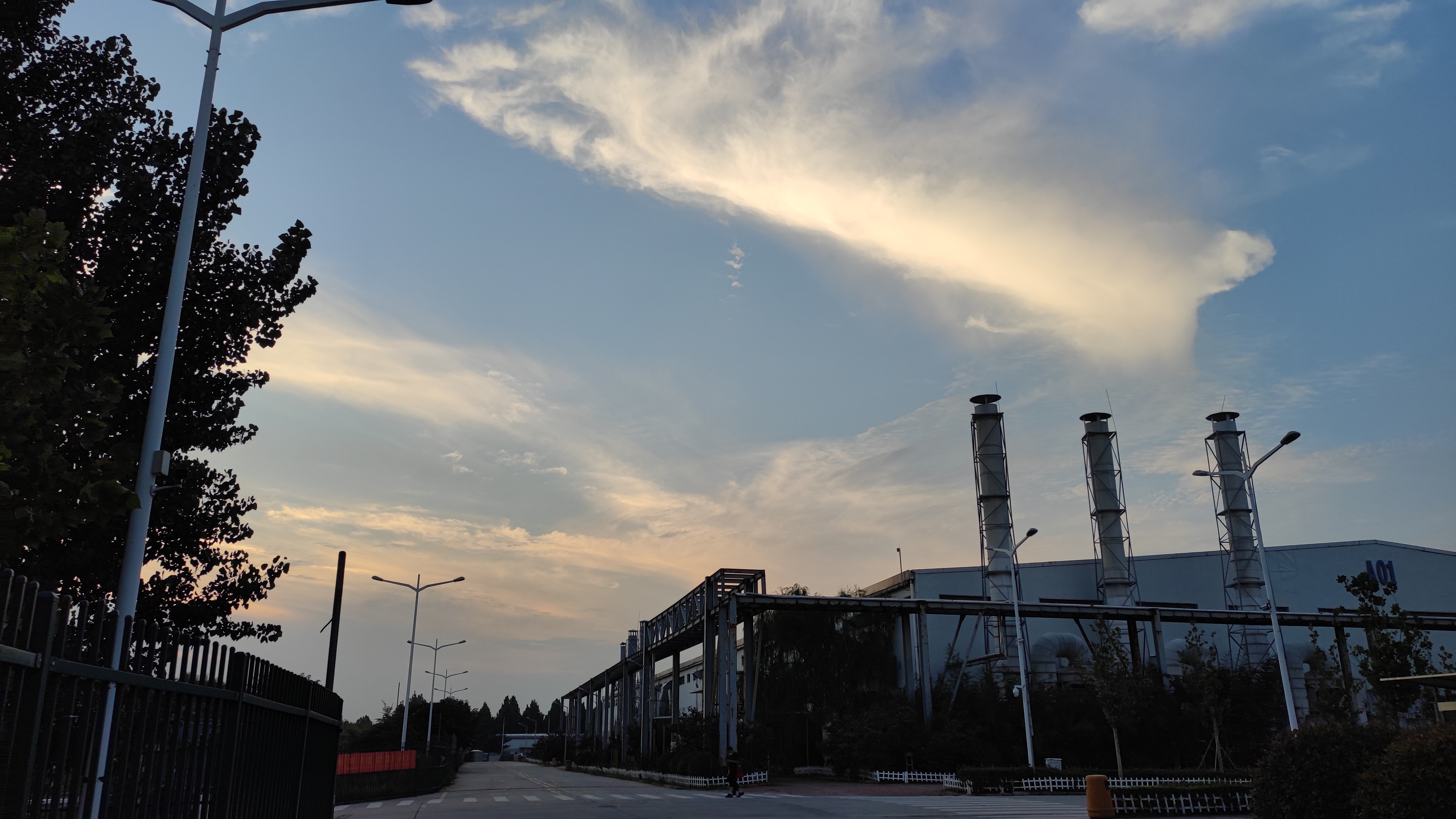 郑州富士康第二次返费起因,郑州富士康高返费怎么算