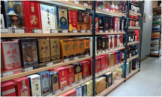 买酒看配料表靠谱吗,买酒如何辨认粮食酒