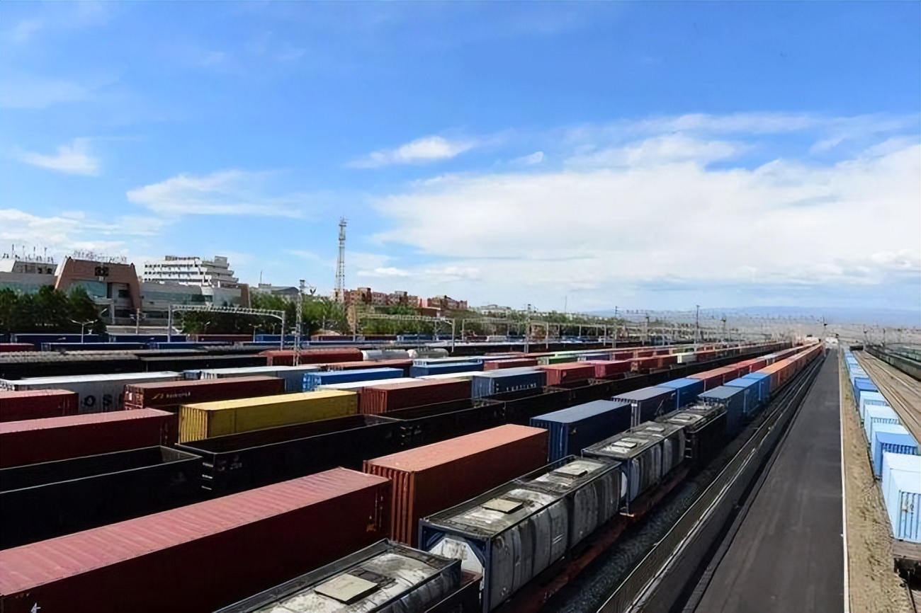 *疆新**为什么不包邮?看完*疆新**有多大就清楚了