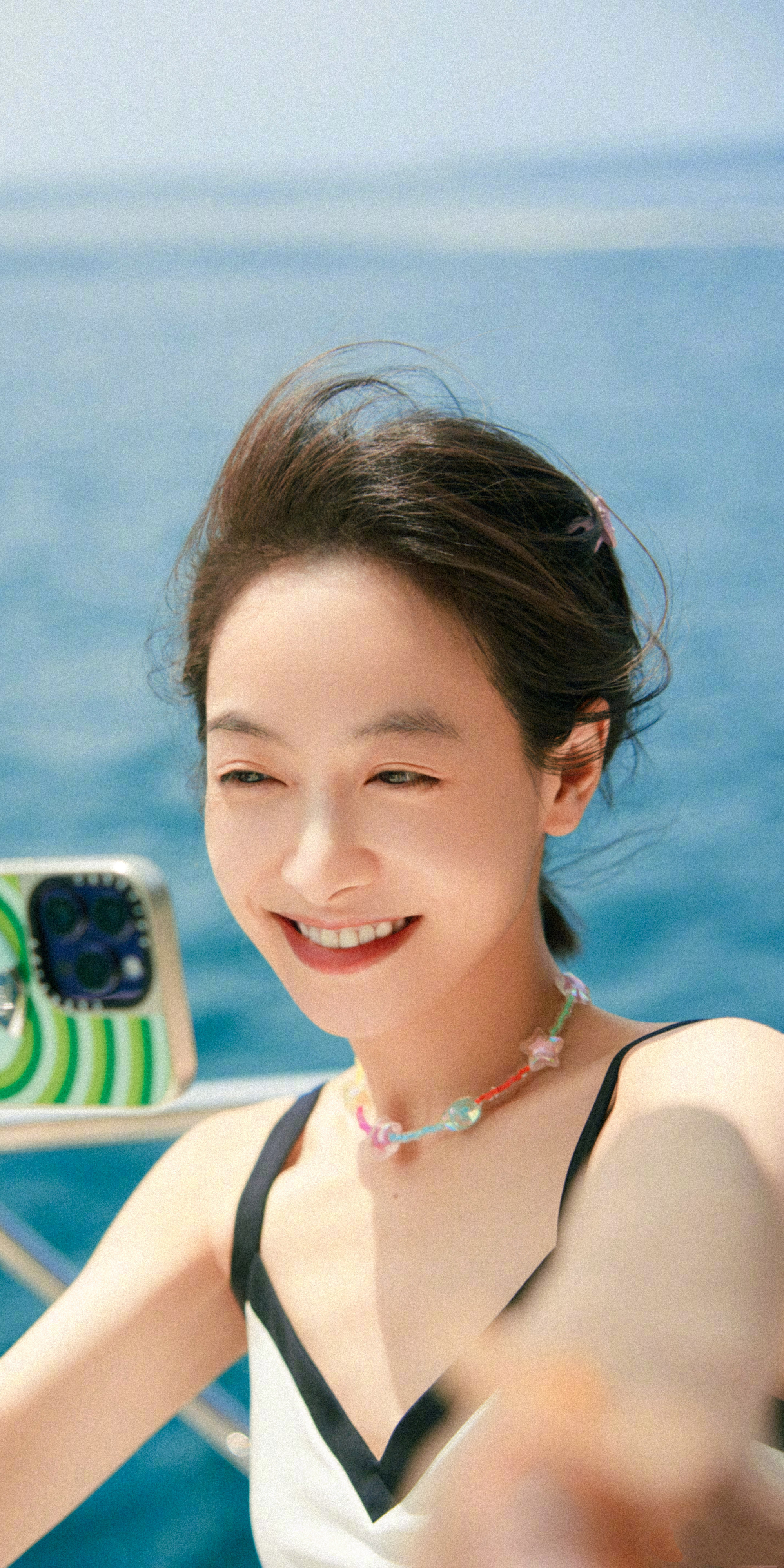 宋茜晒新宫廷风写真,宋茜明朗写真难掩少女心