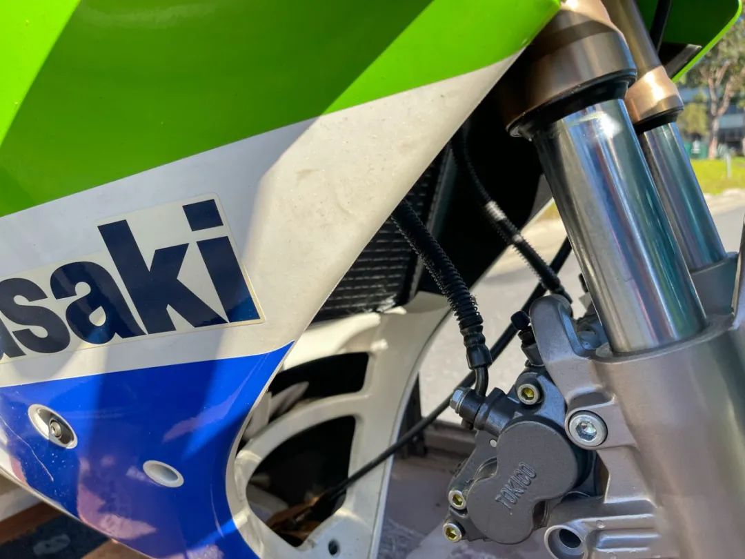 穿越时空的“全新车”，1992KAWASAKIZXR750R