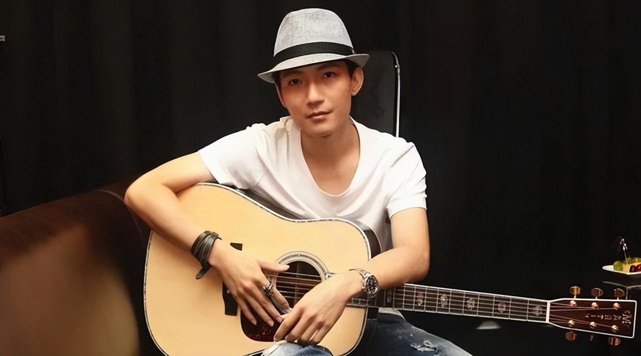 名和利，救不了华语乐坛！这10位顶流歌手的出走，细扒我一言难尽