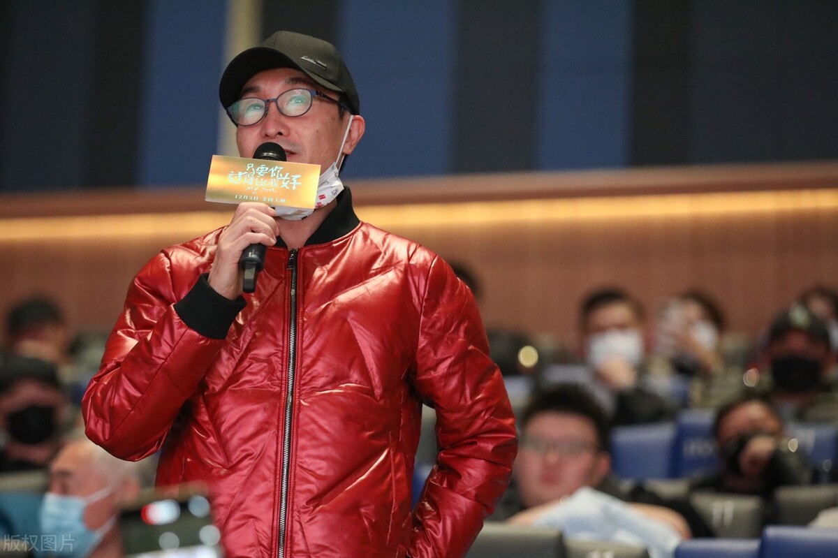 巩汉林冯潇霆网络互怼男足踢皮球,男足冯潇霆回应巩汉林言论