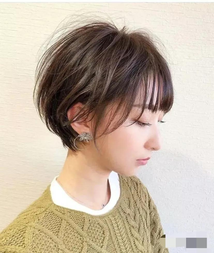 小圆脸适合剪短发吗,肉肉的小圆脸女生剪短发