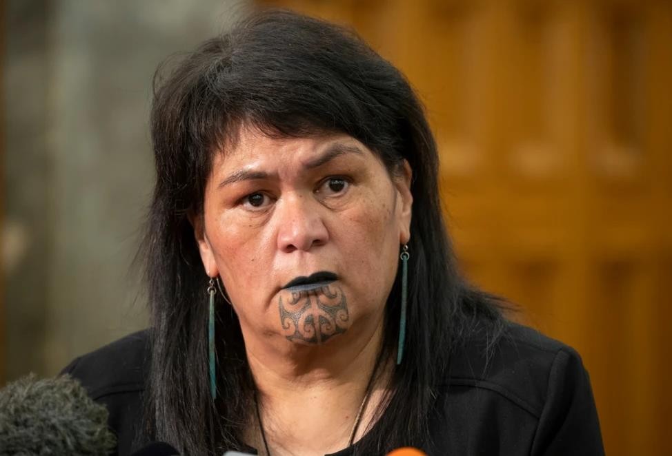 新西兰外长马胡塔,新西兰外长纹马胡塔